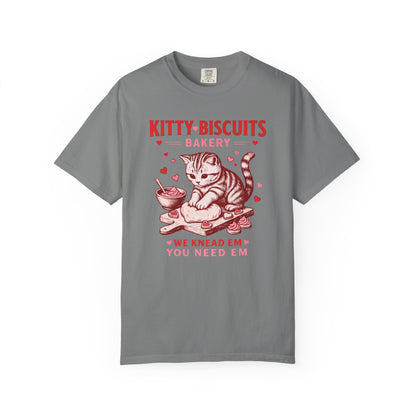Valentines Cat Comfort Colors Shirt Kitty Biscuits Bakery T-Shirt Funny Vday Cat Lover Tee Cute Kitten Baking Cookies Love Tshirt Girlfriend