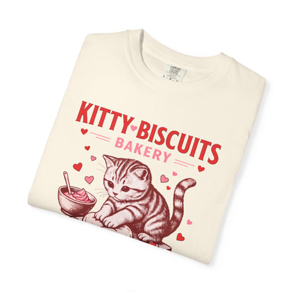Valentines Cat Comfort Colors Shirt Kitty Biscuits Bakery T-Shirt Funny Vday Cat Lover Tee Cute Kitten Baking Cookies Love Tshirt Girlfriend
