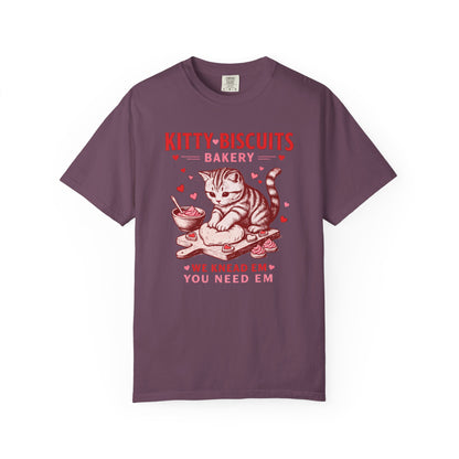 Valentines Cat Comfort Colors Shirt Kitty Biscuits Bakery T-Shirt Funny Vday Cat Lover Tee Cute Kitten Baking Cookies Love Tshirt Girlfriend